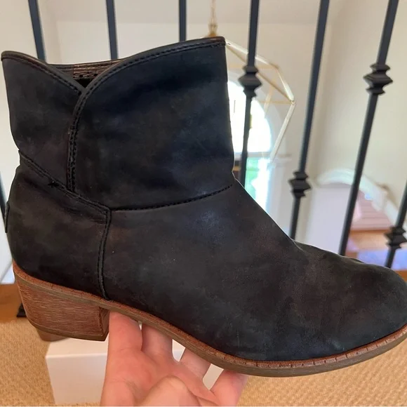 Ugg black ankle boots - Picture 4 of 7